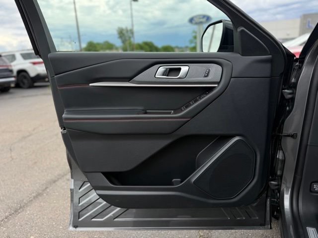 New 2026 Ford Explorer ST-Line AWD/4WD image 12