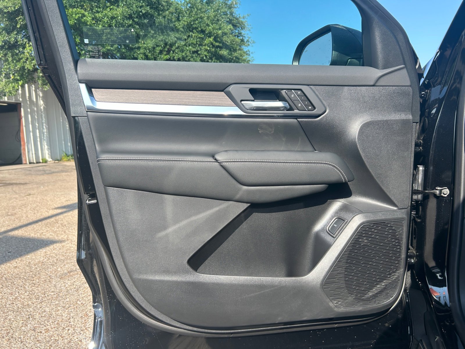 New 2026 GMC Terrain Denali w/ LPO, Floor Liner Package image 29