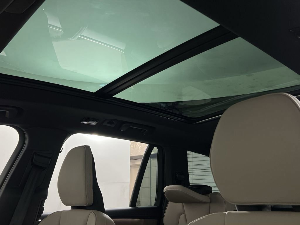New 2026 Volvo XC90 B6 Plus w/ Protection Package image 14