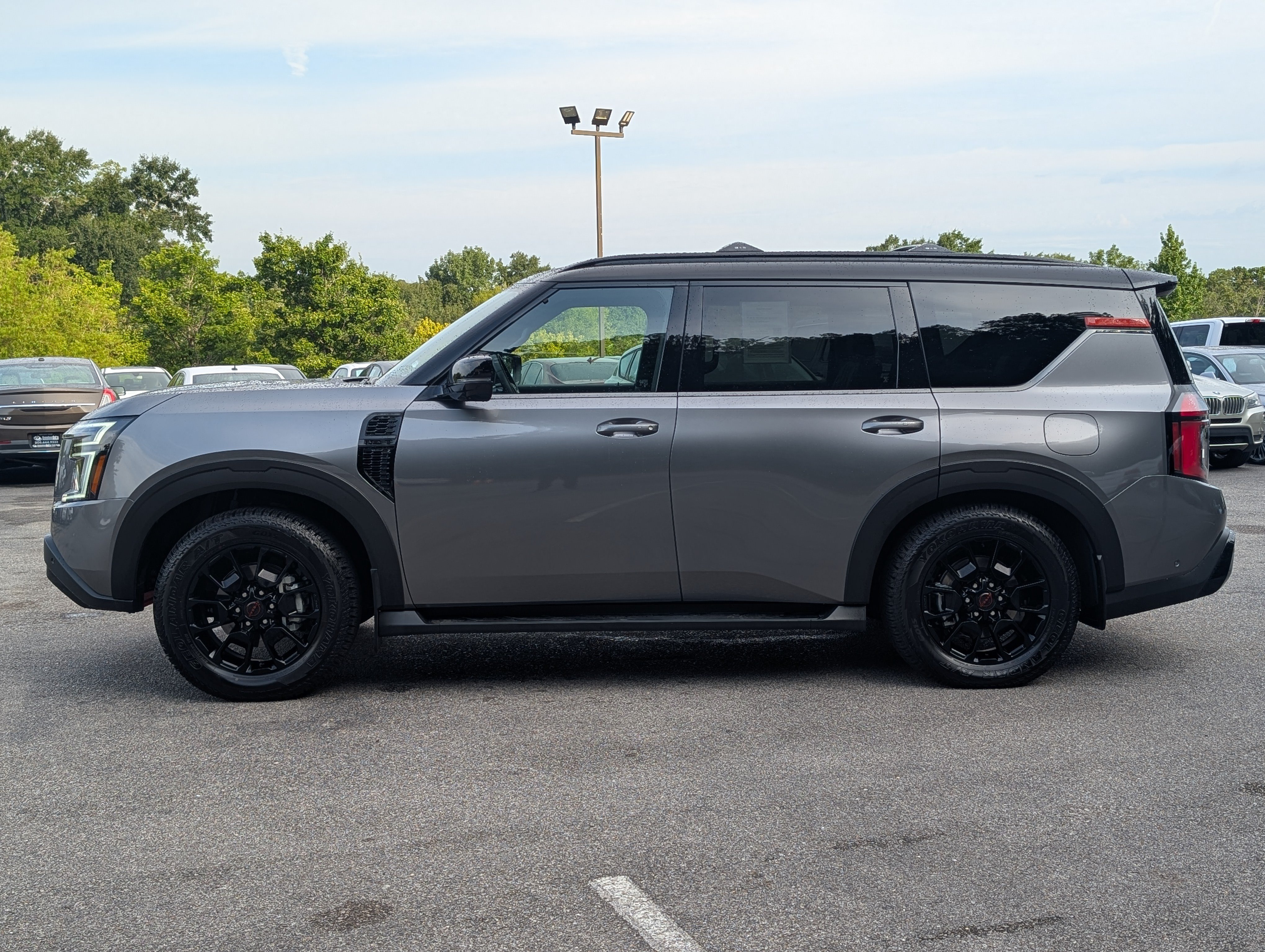 Used 2026 Nissan Armada PRO-4X AWD/4WD image 6