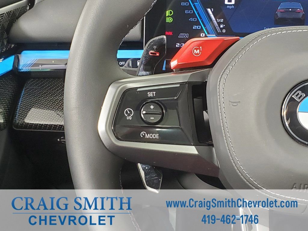 Used 2025 BMW M5 w/ Executive Package image 16