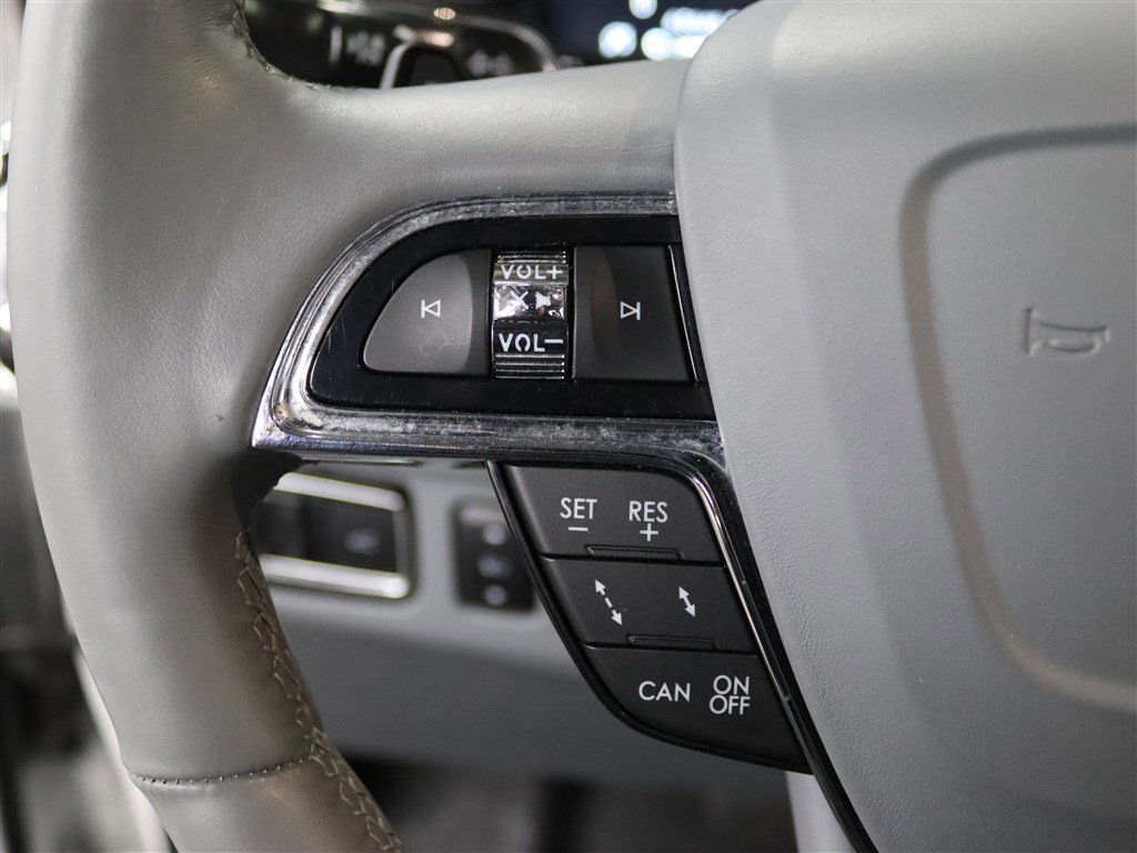 Used 2020 Lincoln Navigator L Reserve w/ Luxury Package image 30