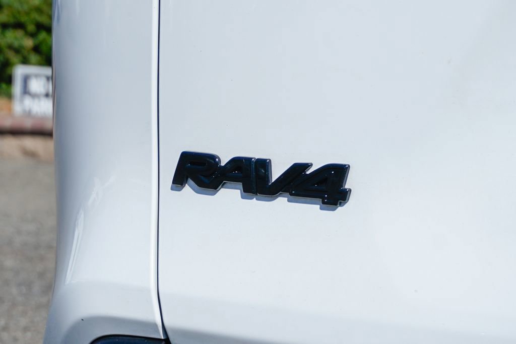 Used 2019 Toyota RAV4 XLE w/ Convenience Package image 45
