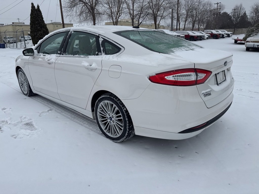 Used 2014 Ford Fusion SE w/ Equipment Group 202A image 4