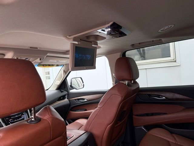 Used 2015 Cadillac Escalade ESV Premium image 28