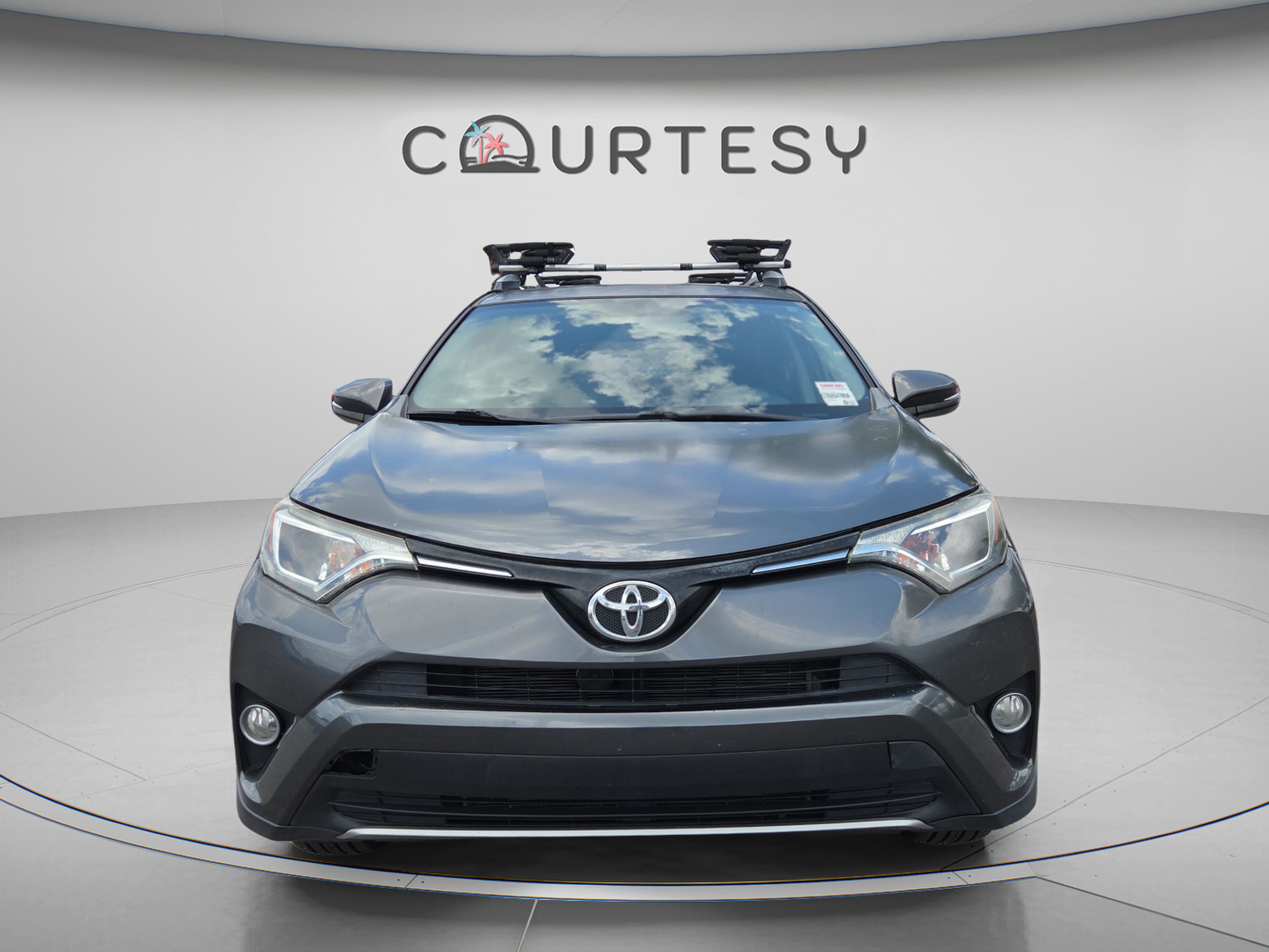 Used 2016 Toyota RAV4 XLE FWD image 8