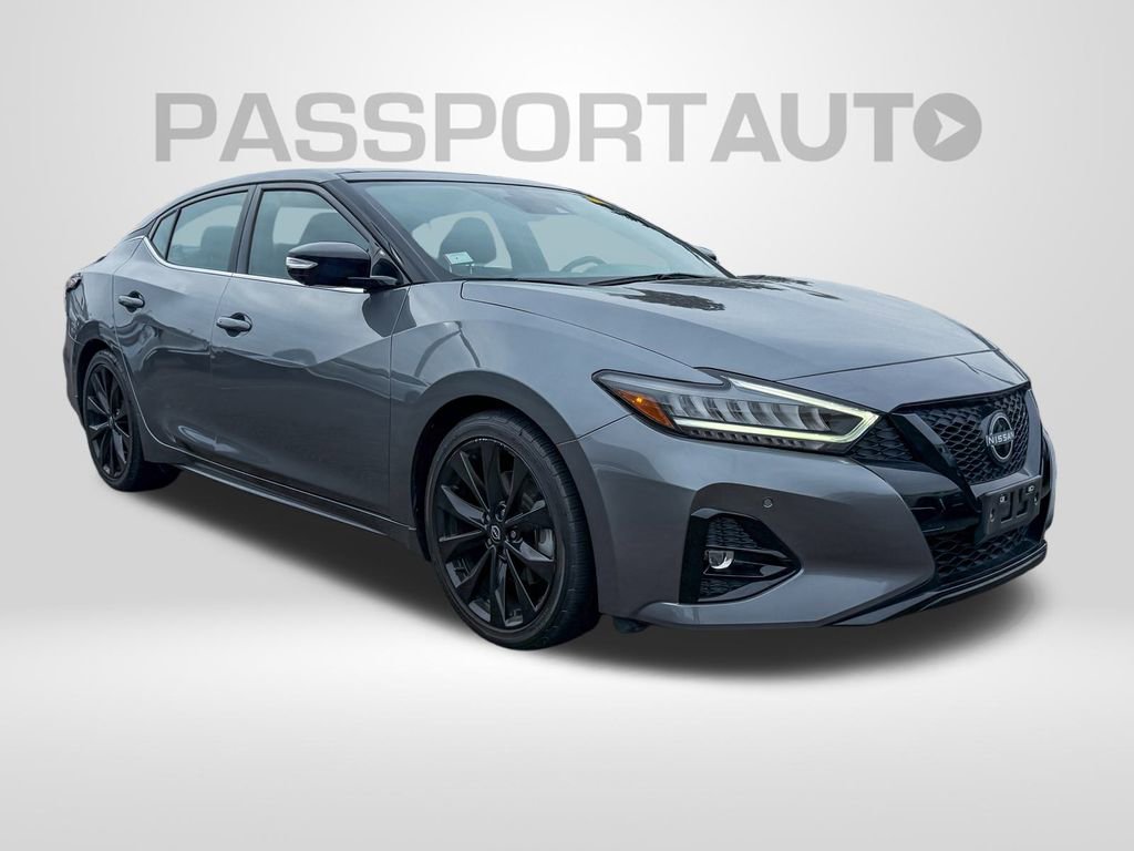 Certified 2023 Nissan Maxima SR w/ Sport Mat Group image 3