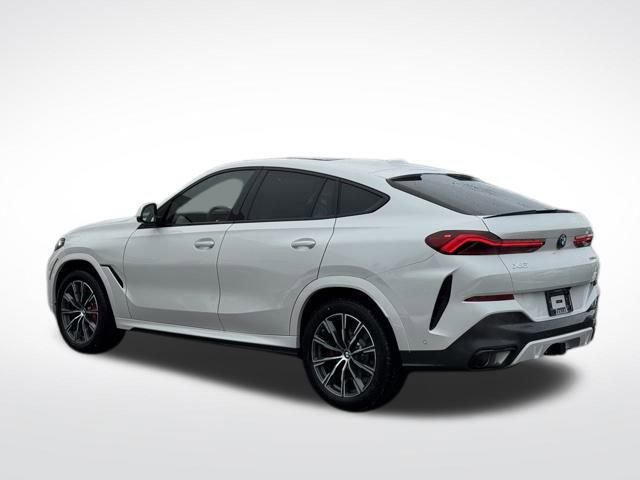New 2026 BMW X6 xDrive40i w/ Climate Comfort Package image 8