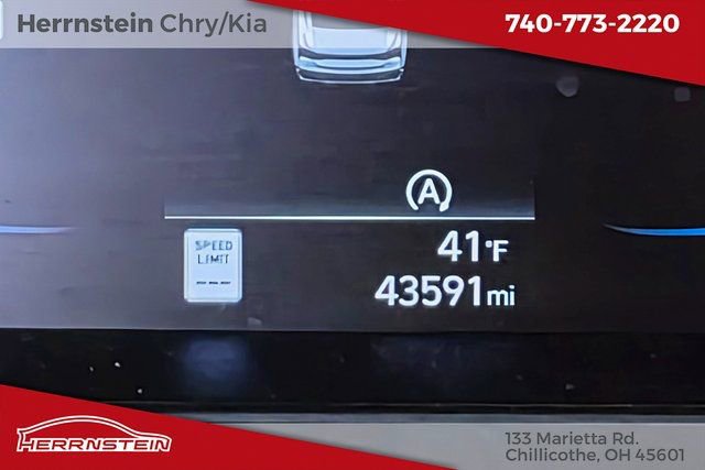 Used 2024 Hyundai Elantra SE image 7