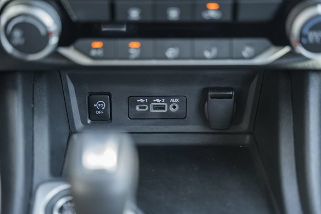 Used 2024 Nissan Sentra SV FWD image 28