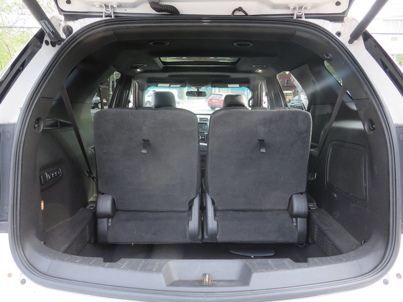 Used 2015 Ford Explorer Sport w/ Equipment Group 401A AWD/4WD image 26