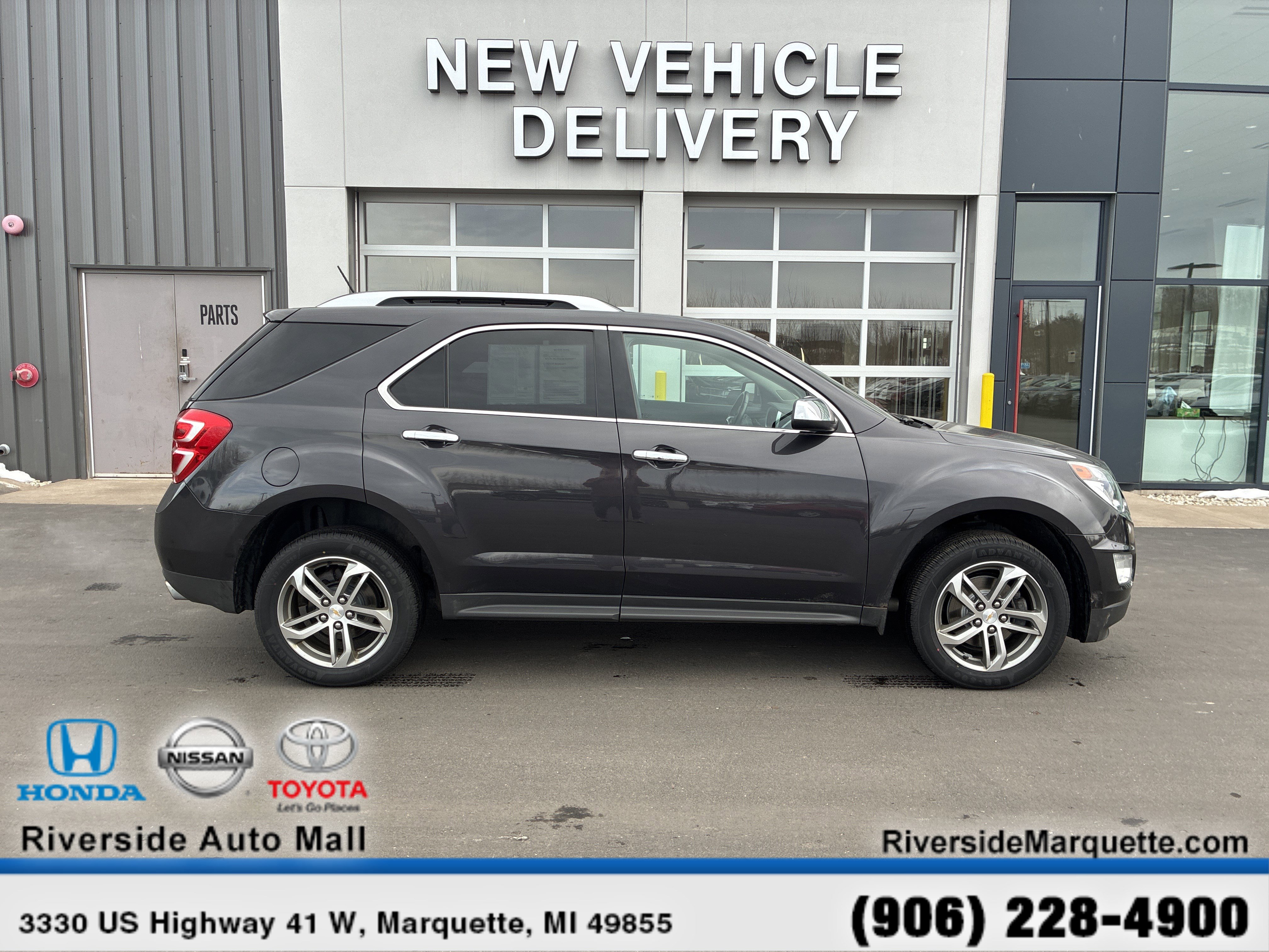 Used 2016 Chevrolet Equinox LTZ w/ Enhanced Convenience Package image 10