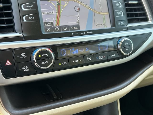 Used 2018 Toyota Highlander XLE FWD image 29