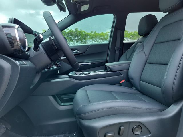 New 2026 Chevrolet Equinox LT w/ Convenience Package II image 10