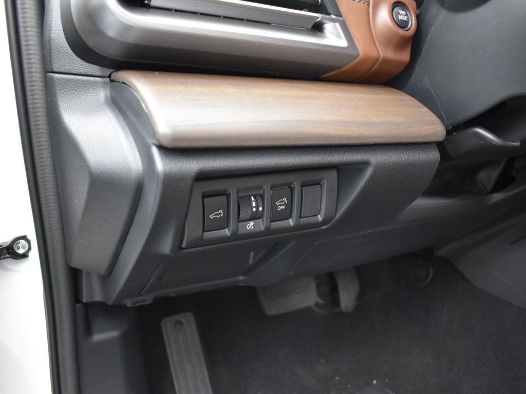 New 2025 Subaru Outback Touring XT image 11