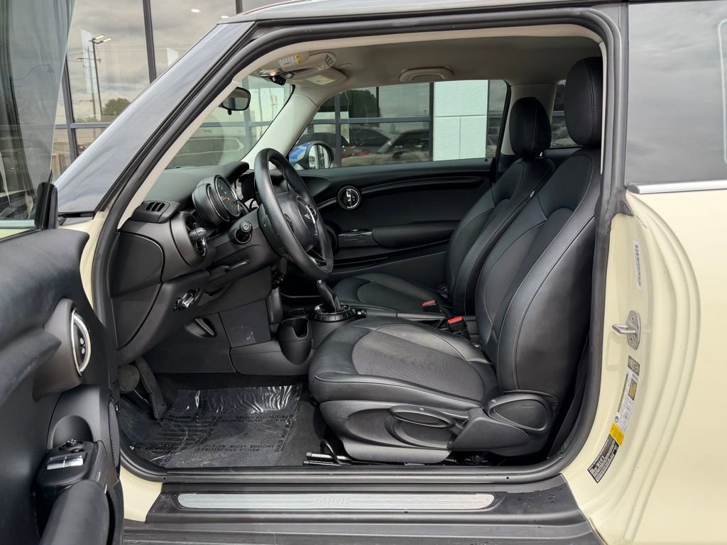 Used 2014 MINI Cooper 2-Door Hardtop FWD image 11
