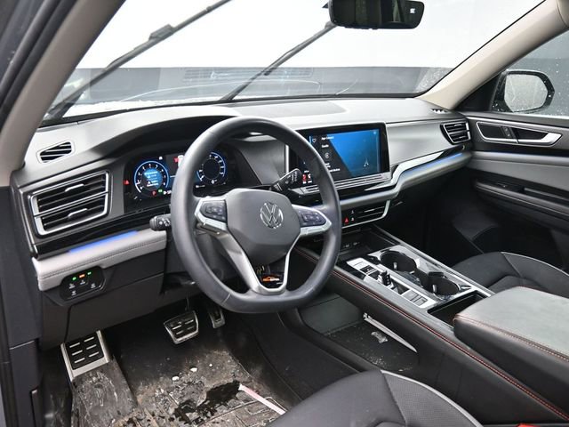 Used 2024 Volkswagen Atlas Peak Edition SEL image 13