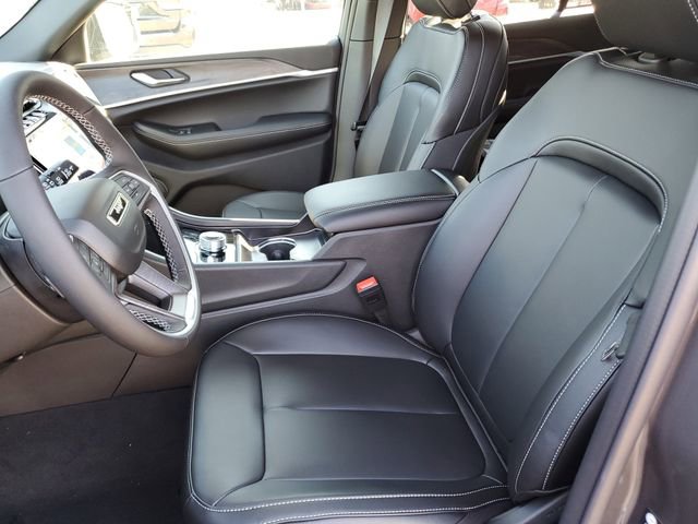 New 2025 Jeep Grand Cherokee Limited w/ Black Appearance Package image 14