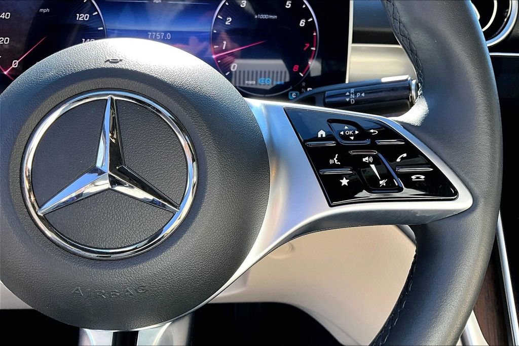 Certified 2022 Mercedes-Benz C 300 4MATIC Sedan image 21