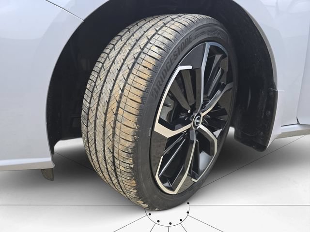 Used 2024 Nissan Altima 2.5 SR FWD image 39