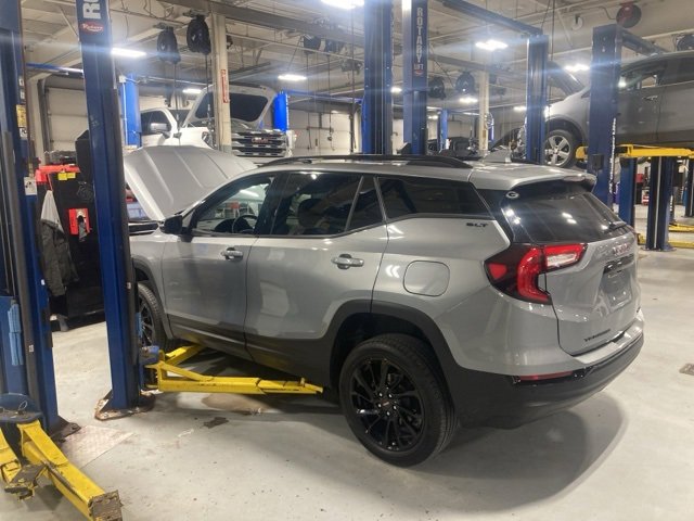 Used 2023 GMC Terrain SLT w/ Infotainment Package II