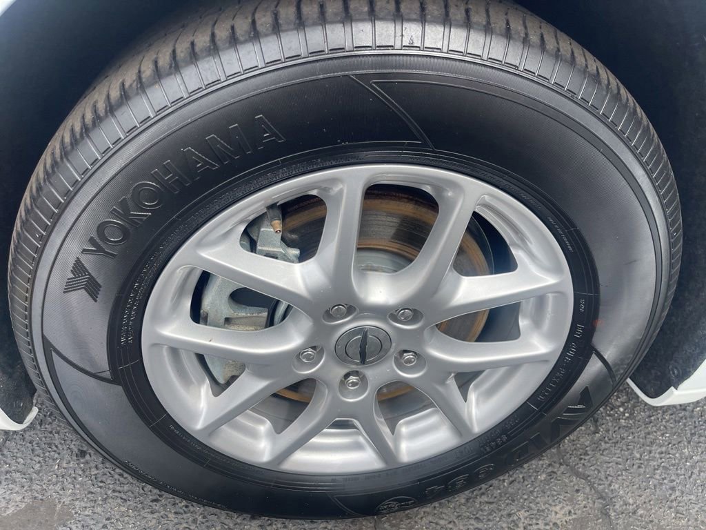 Used 2024 Chrysler Pacifica Touring-L FWD image 25