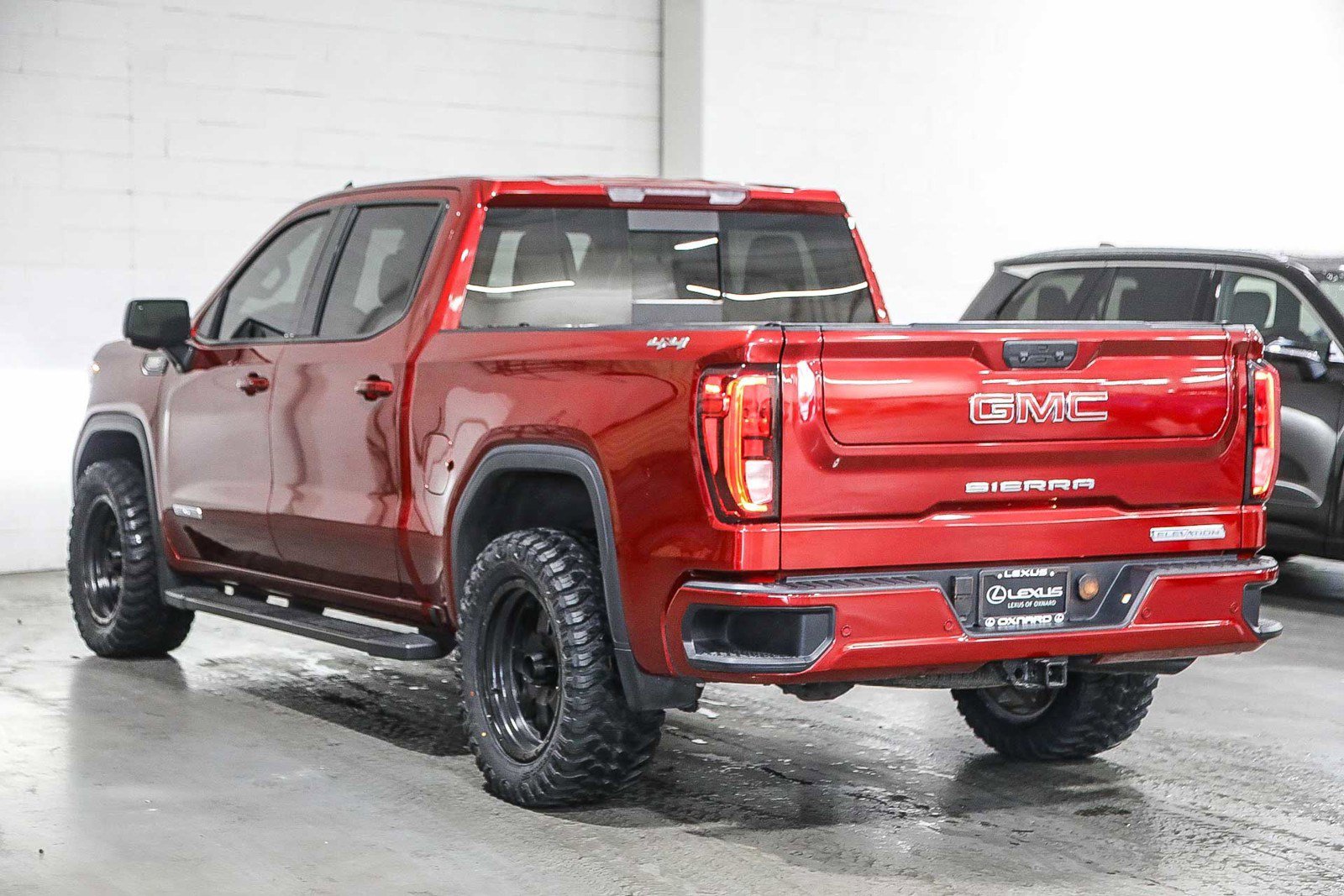 Used 2022 GMC Sierra 1500 Elevation w/ Elevation Premium Package image 5