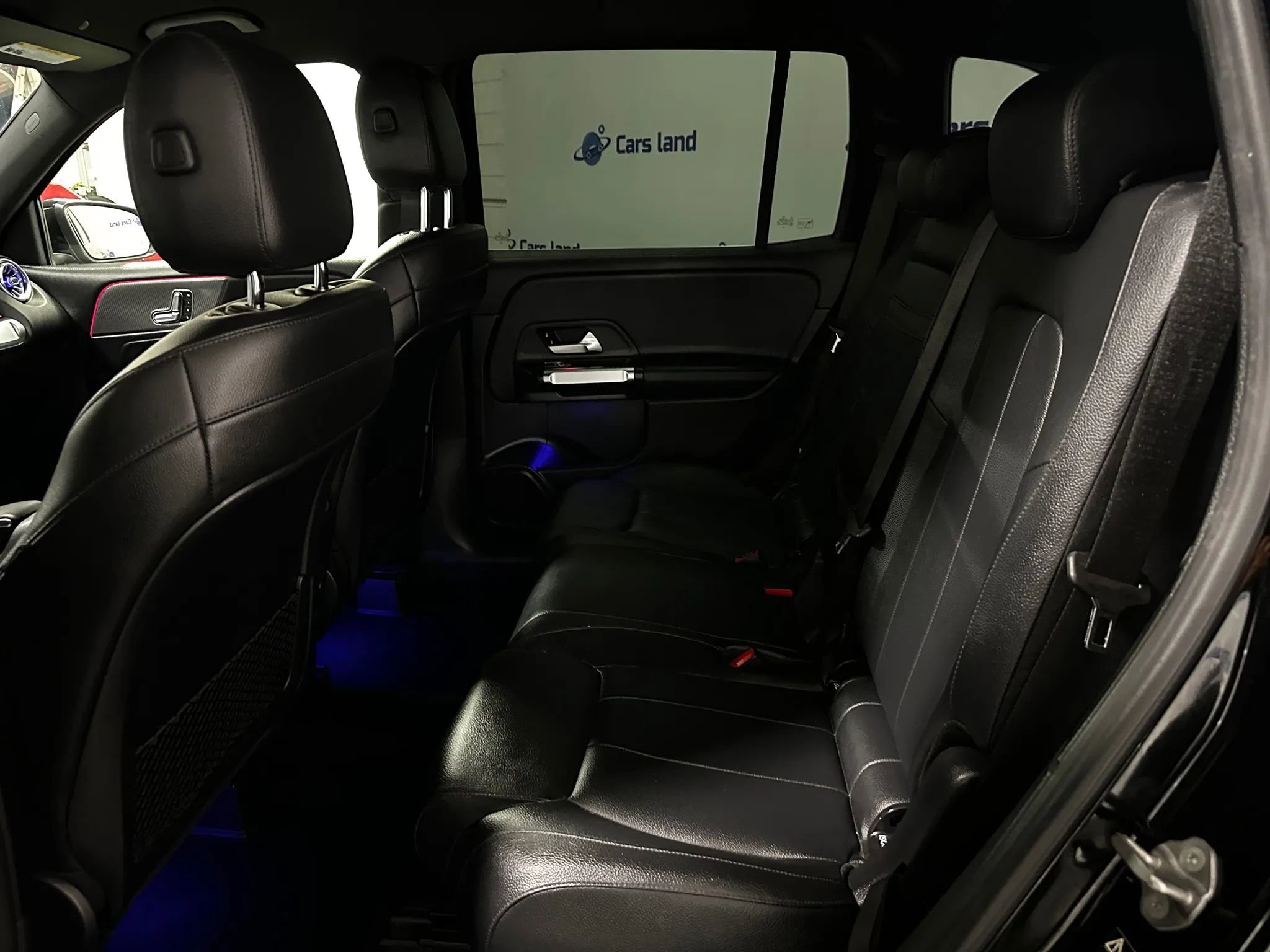 Used 2021 Mercedes-Benz GLB 250 GLB 250 Sport Utility 4D image 14