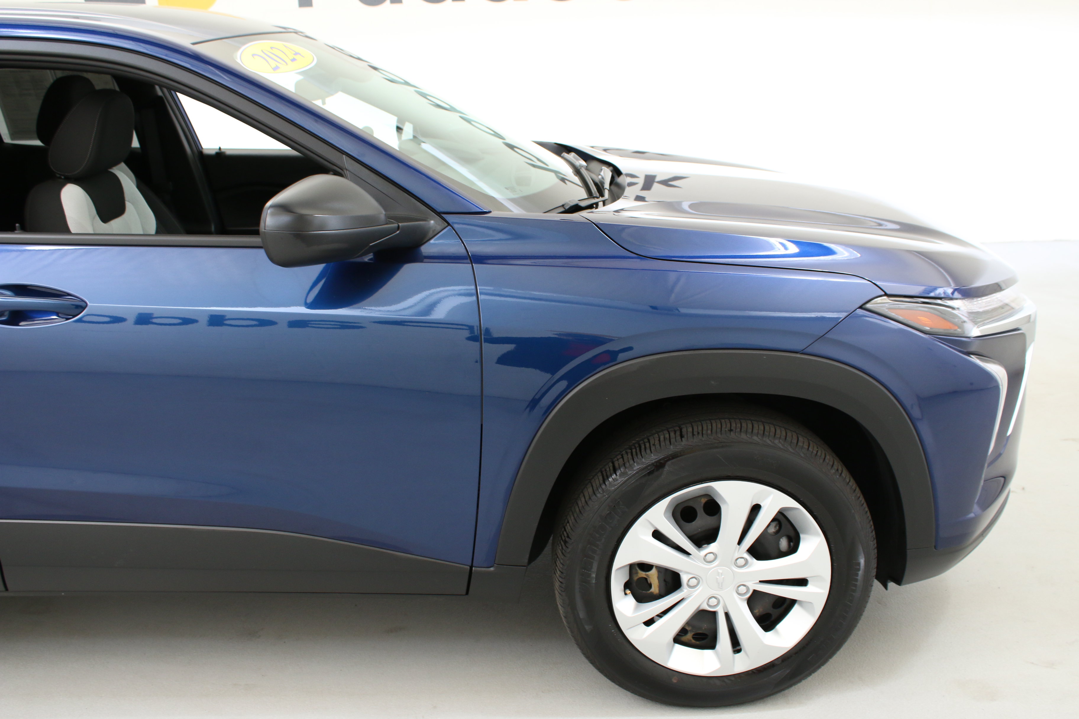 Used 2024 Chevrolet Trax LS FWD image 10