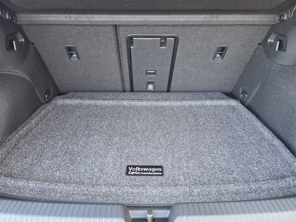 New 2026 Volkswagen Golf image 23