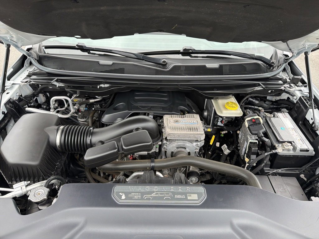 Used 2022 Jeep Wagoneer Series III w/ Premium Group I image 12