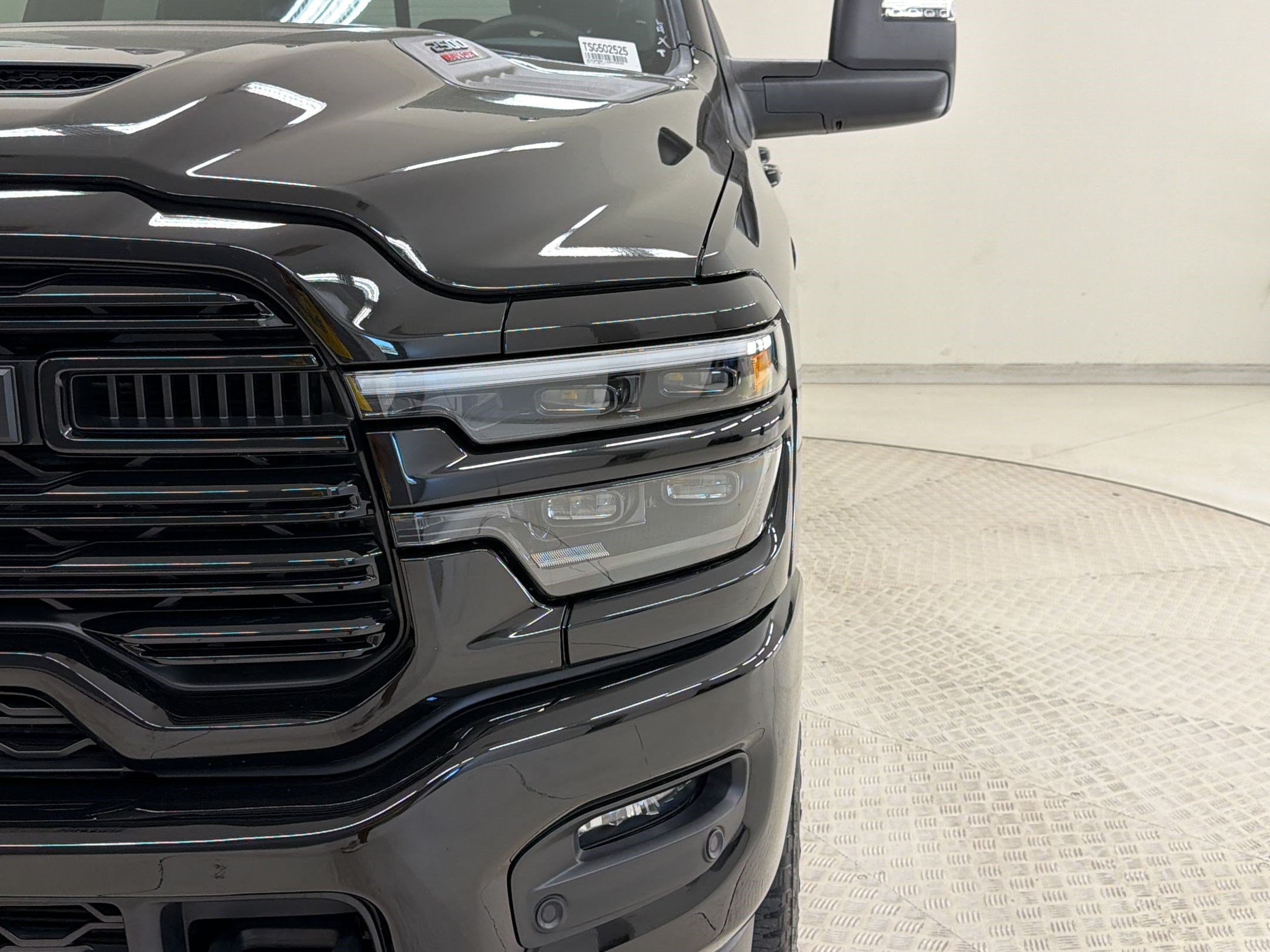 Used 2025 RAM 2500 Laramie w/ Night Edition AWD/4WD image 12