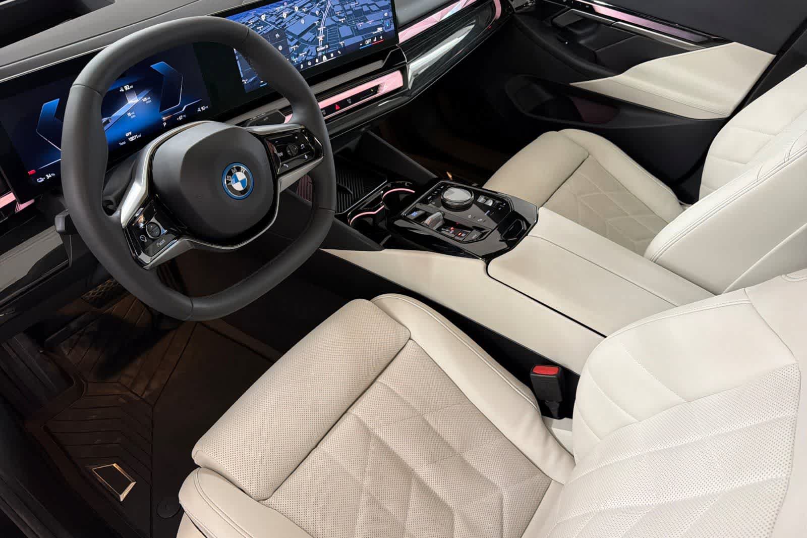 Used 2024 BMW i5 eDrive40i w/ M Sport Package RWD image 11