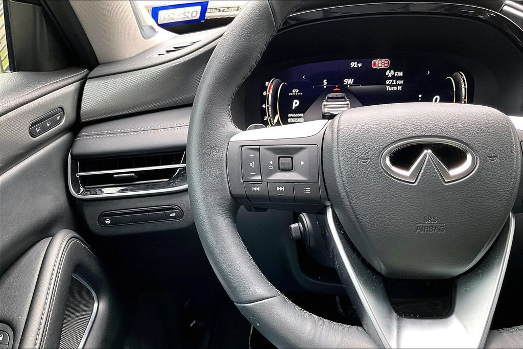 Used 2026 INFINITI QX60 Luxe w/ Cargo Package FWD image 26