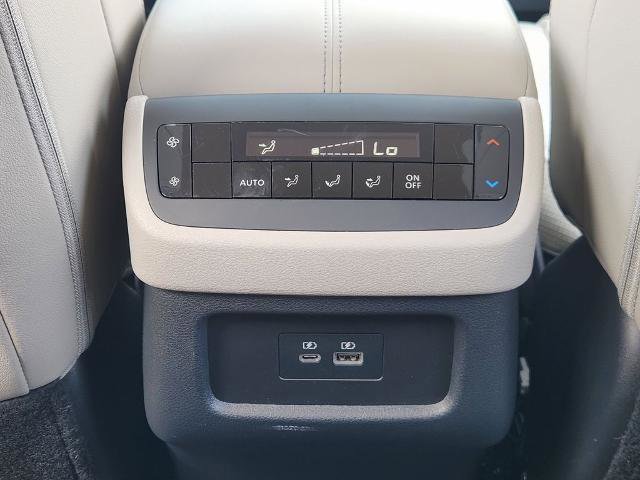 Certified 2024 Nissan Pathfinder SL FWD image 21
