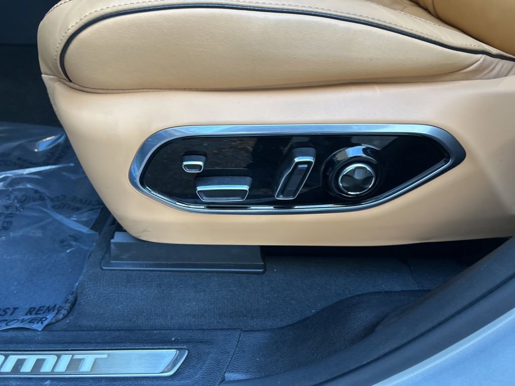 Used 2025 Jeep Grand Cherokee L Summit w/ Advanced Protech Group IV image 49