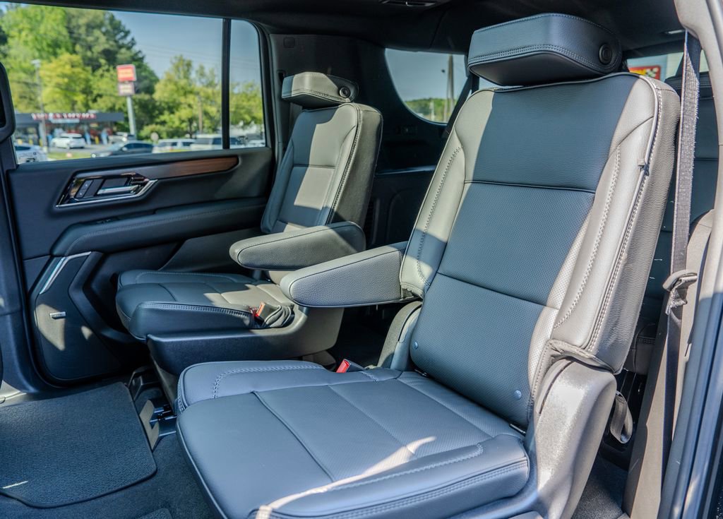 Used 2026 GMC Yukon XL Denali w/ Sun & Power Step Package image 21