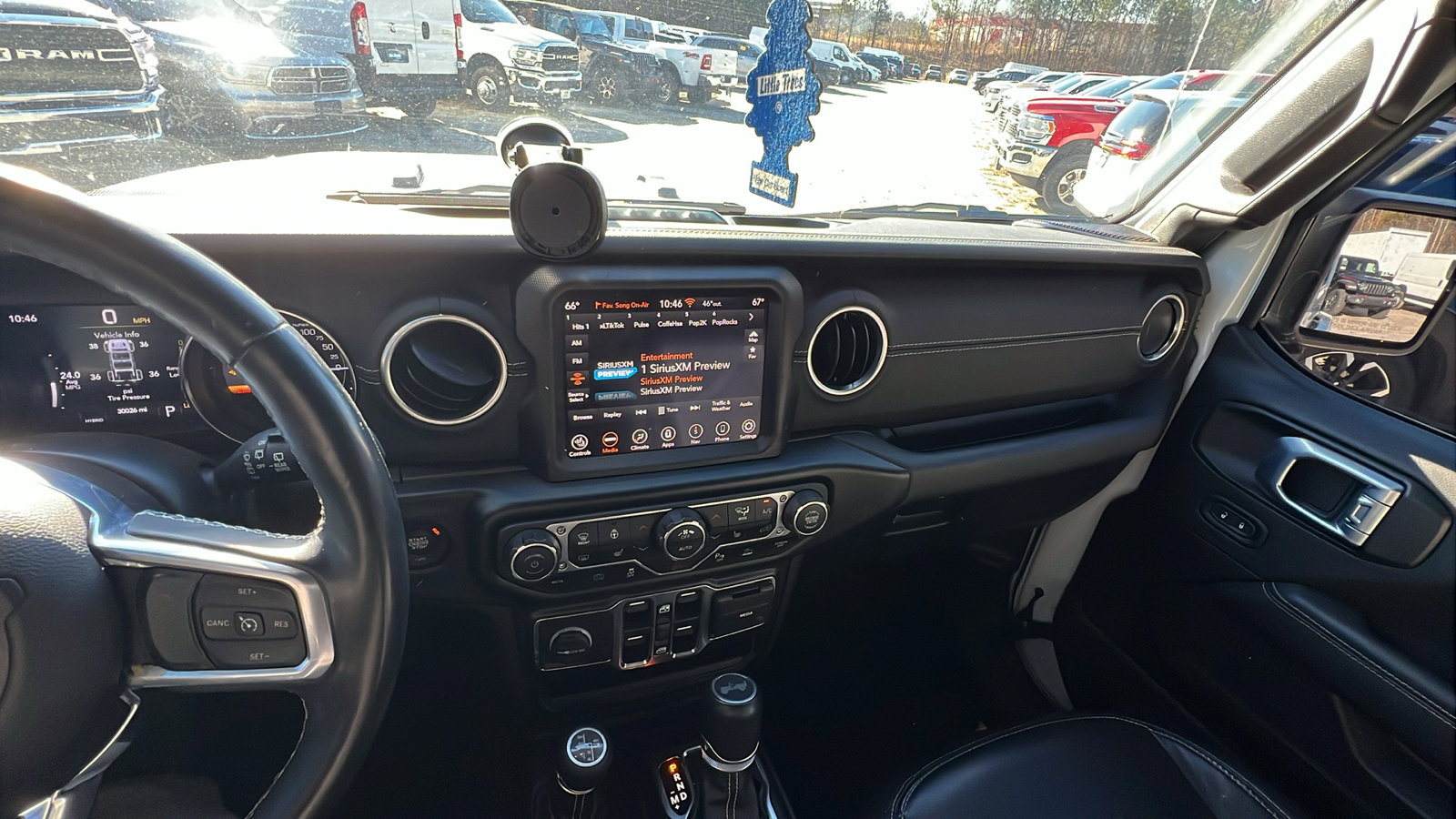 Used 2021 Jeep Wrangler Unlimited Sahara w/ Cold Weather Group image 30