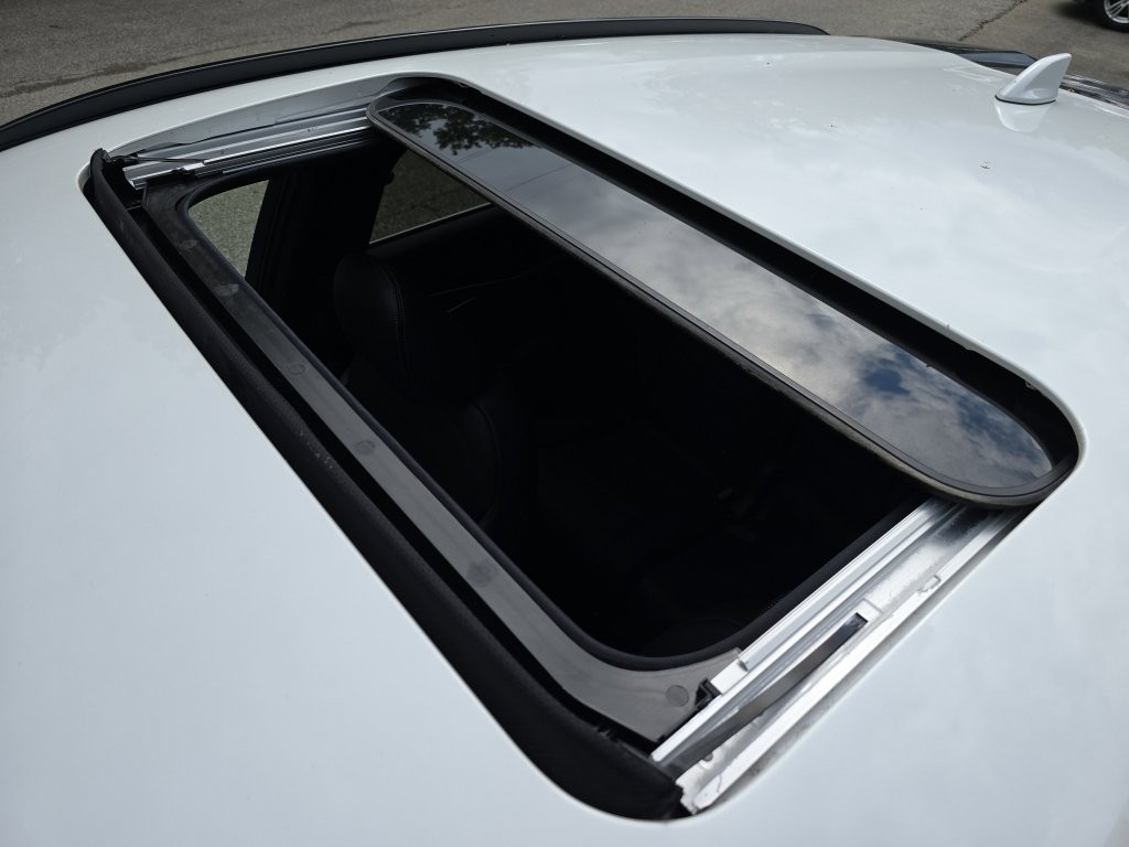 New 2025 INFINITI QX55 Luxe w/ Cargo Package image 3