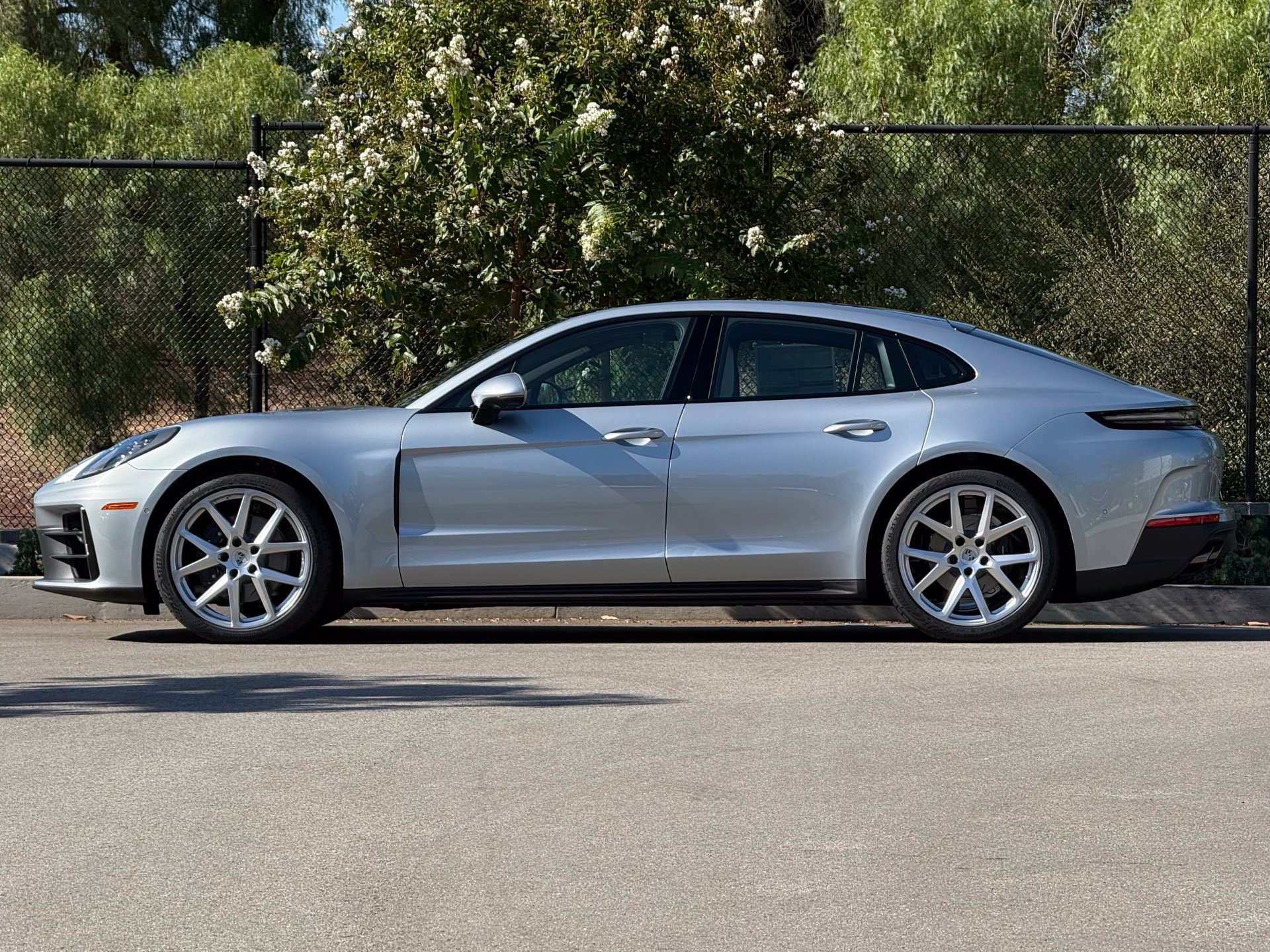 New 2026 Porsche Panamera 4 AWD/4WD image 2