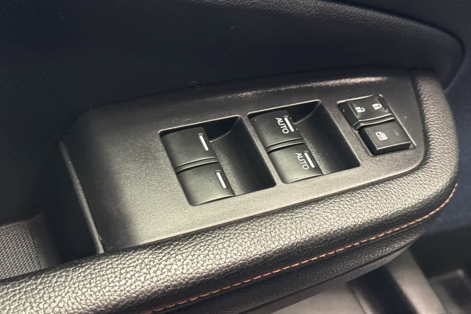 Used 2025 Honda Ridgeline TrailSport image 11