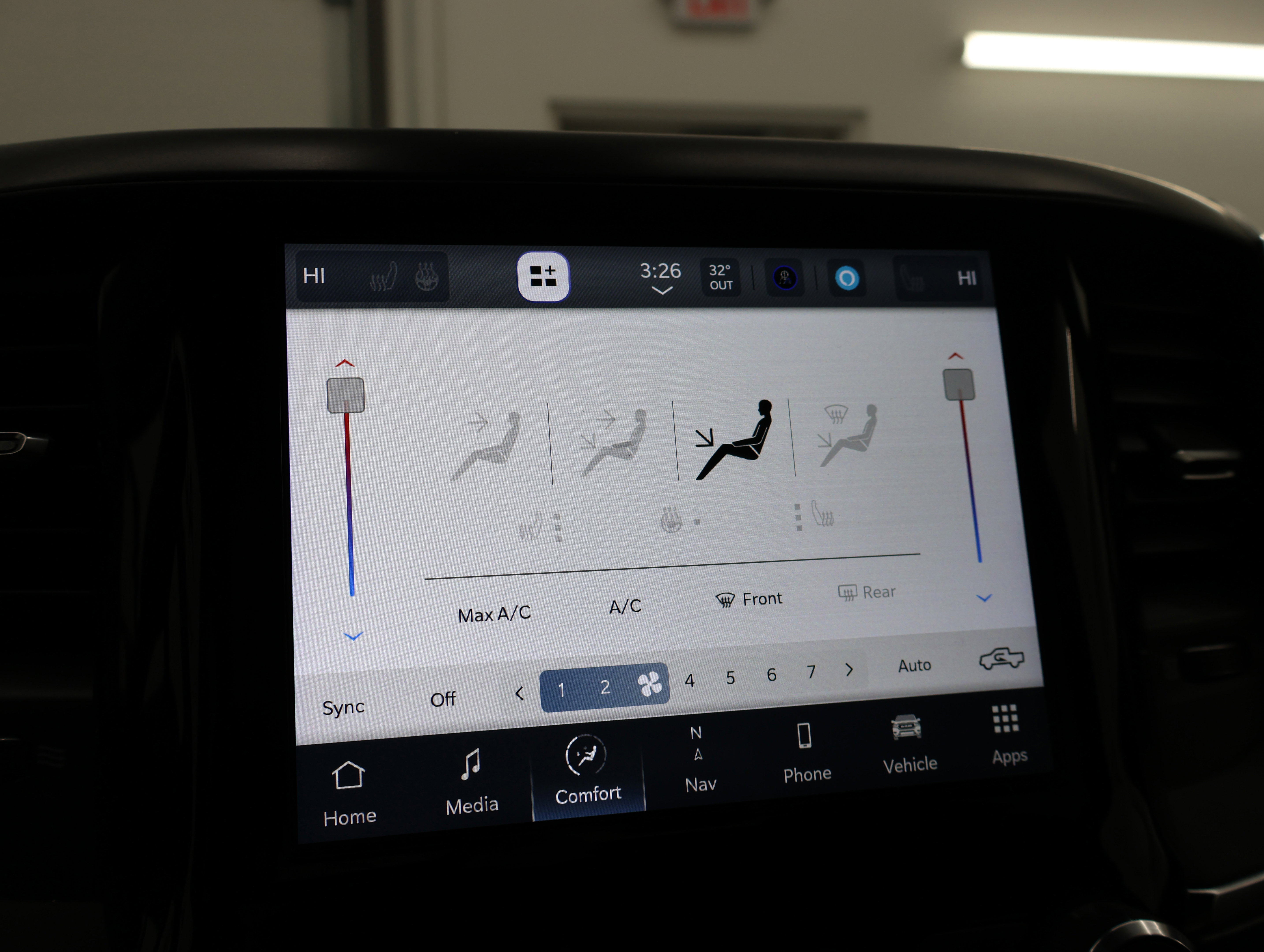 Used 2024 RAM 3500 Big Horn w/ Night Edition AWD/4WD image 48