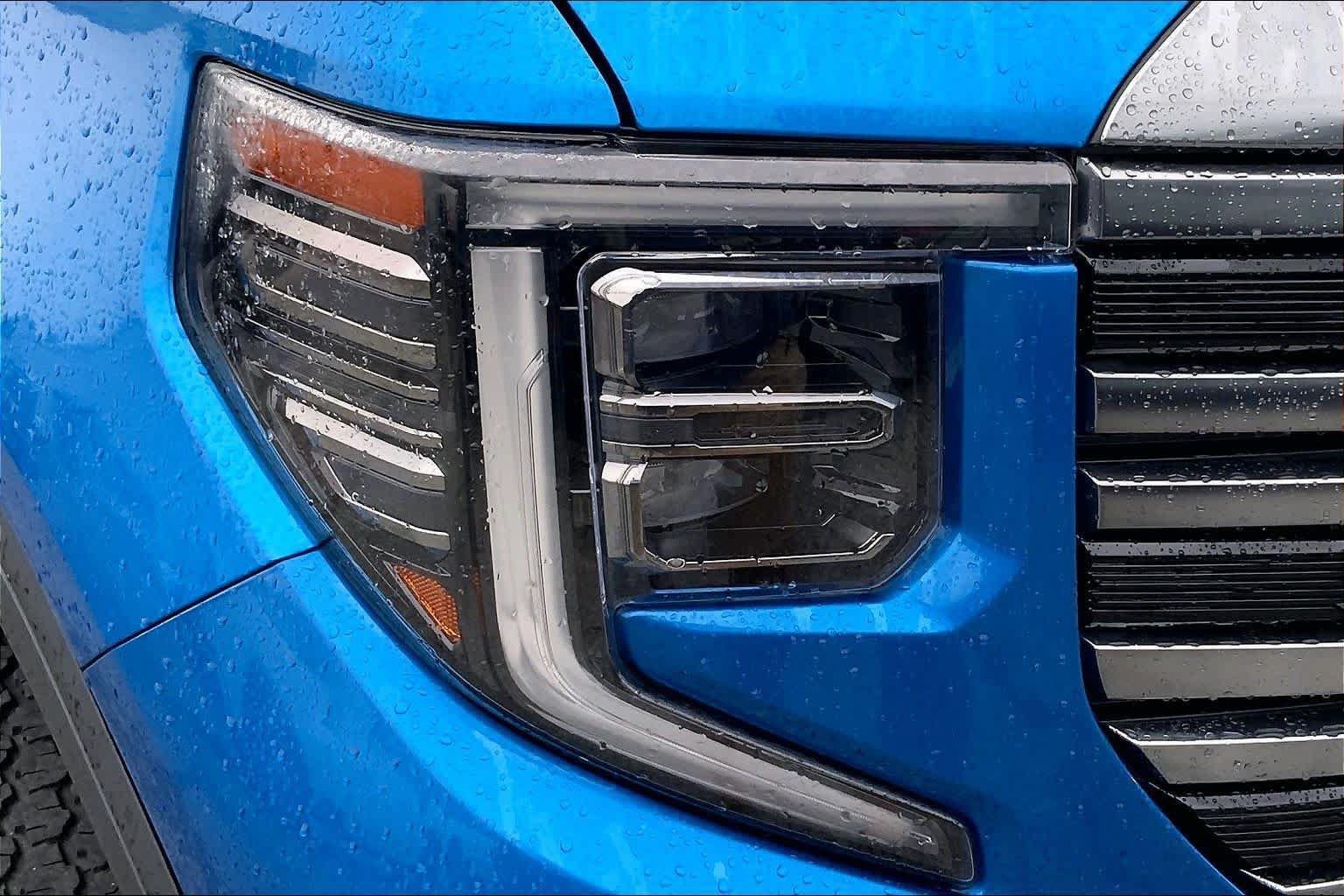 Used 2022 GMC Sierra 1500 AT4 w/ AT4 Premium Package AWD/4WD image 26