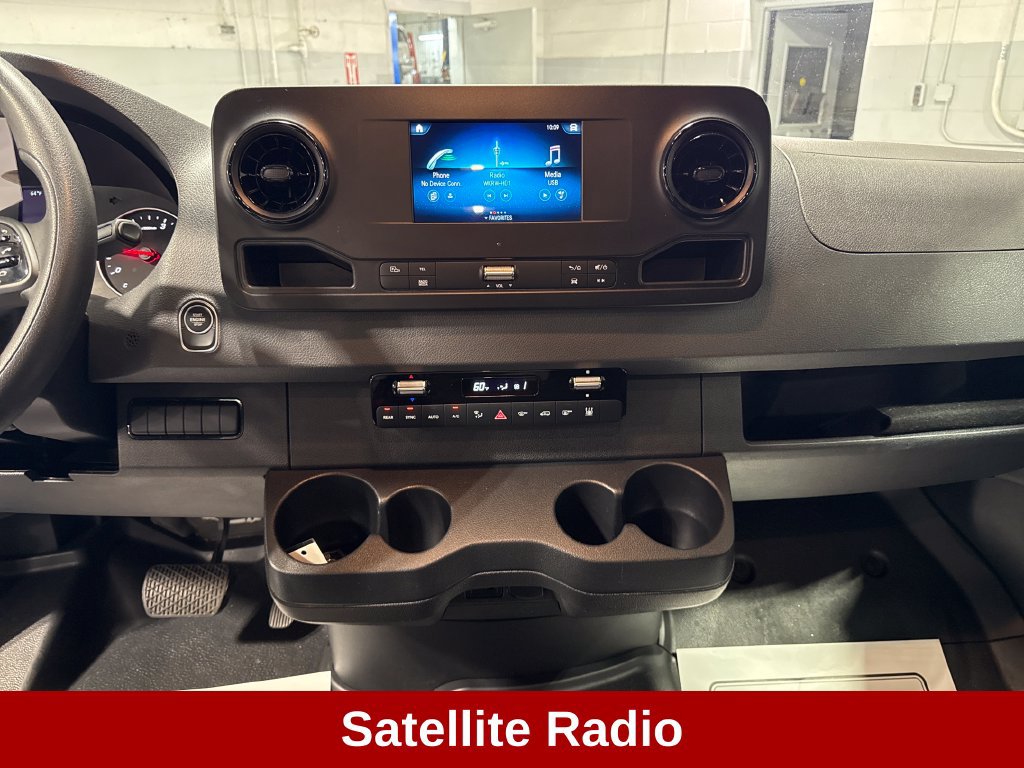 Used 2024 Mercedes-Benz Sprinter 2500 image 11