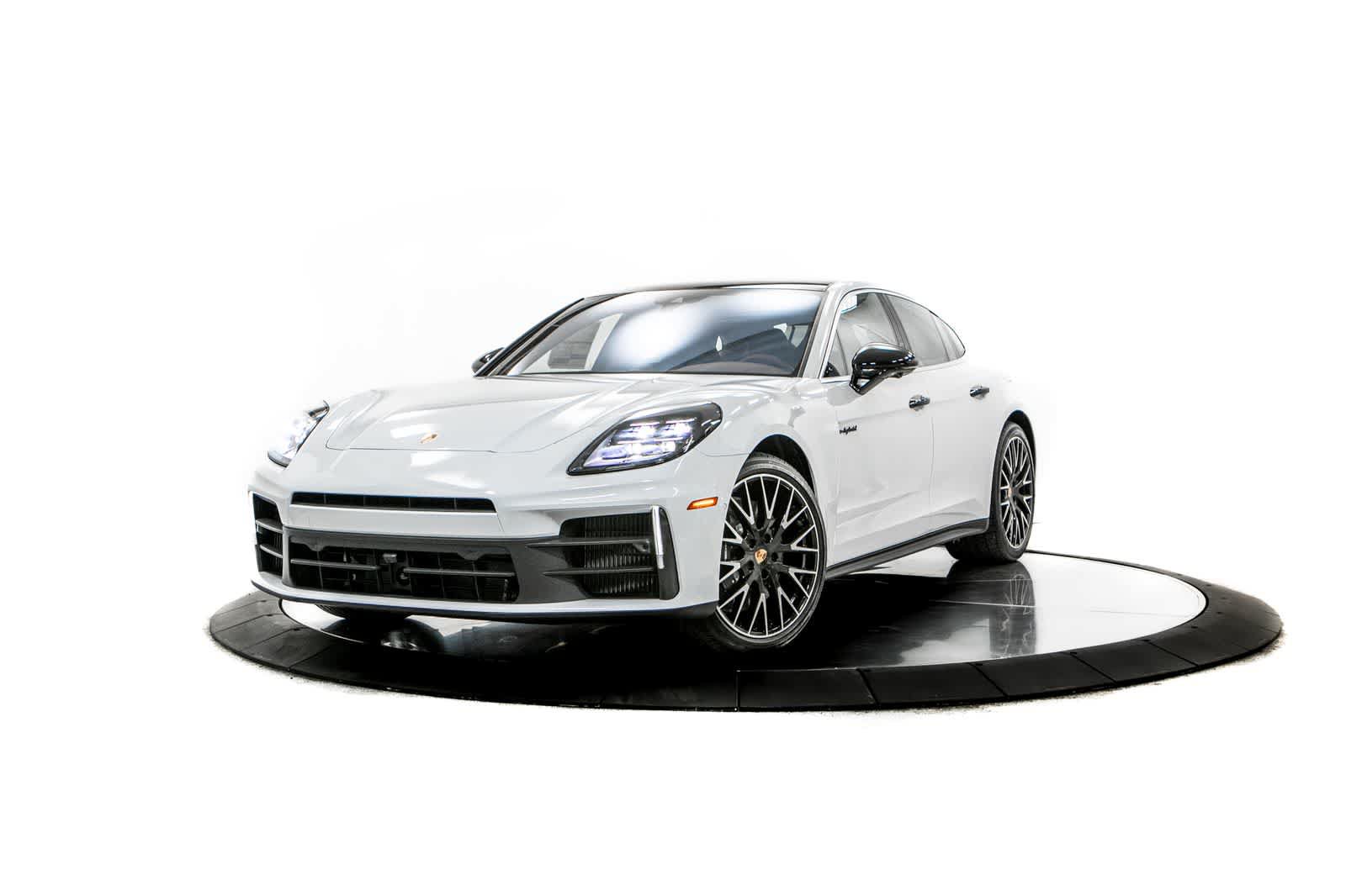 New 2026 Porsche Panamera 4 AWD/4WD image 1