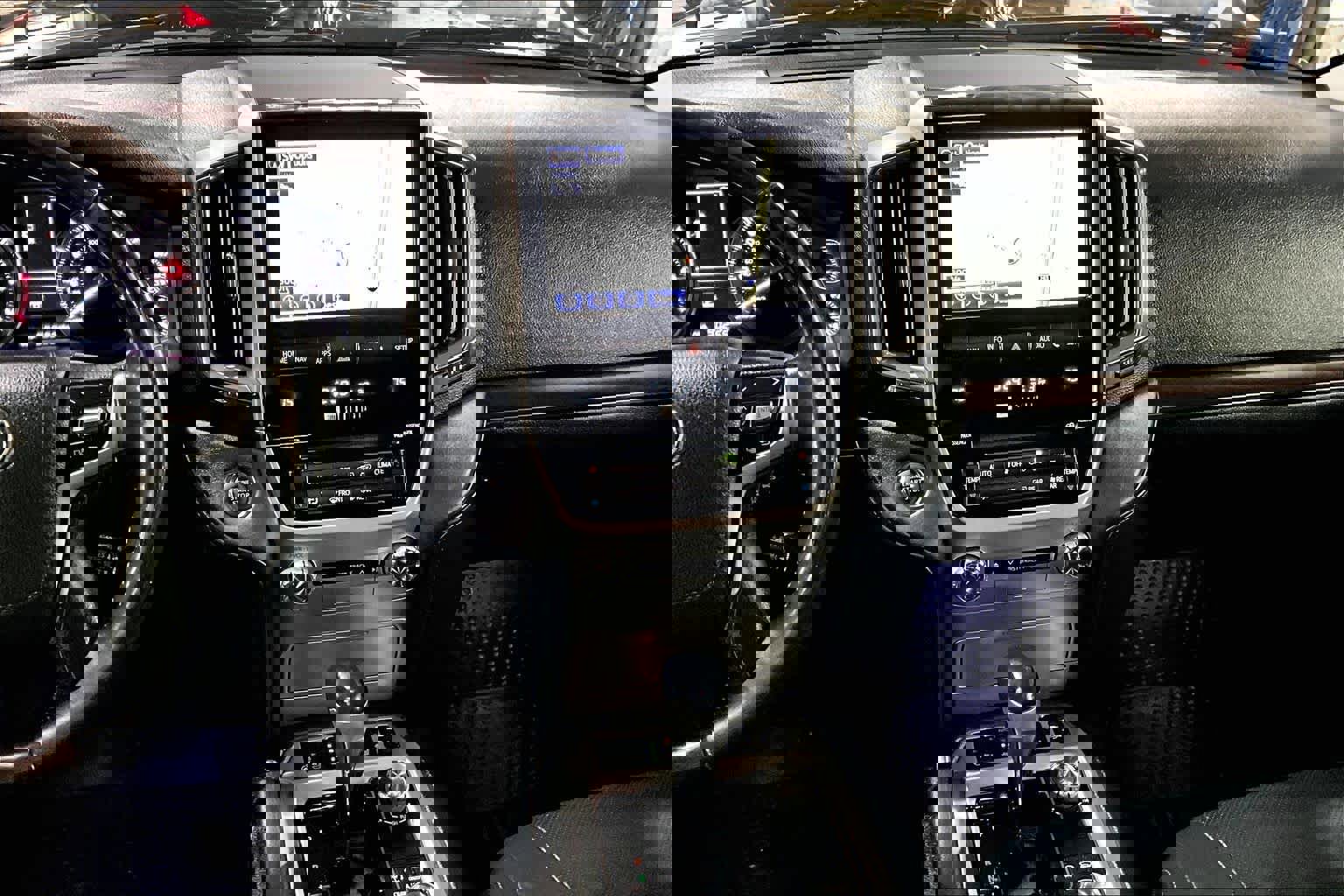 Certified 2017 Toyota Land Cruiser image 6