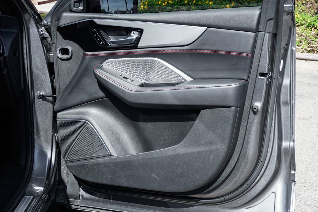 Used 2023 Acura MDX A-Spec image 48