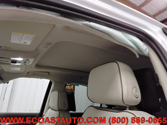 Used 2023 GMC Yukon XL Denali AWD/4WD image 24