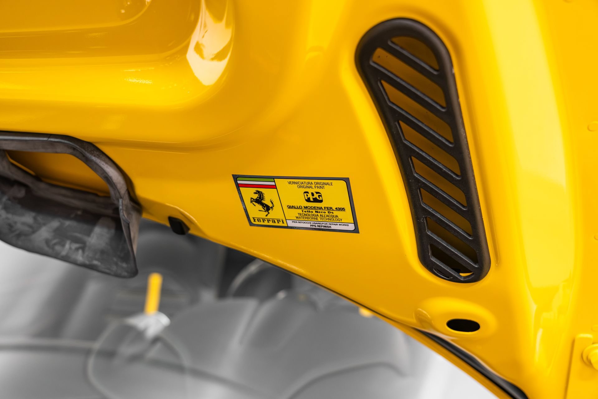 Certified 2022 Ferrari F8 Tributo RWD image 26