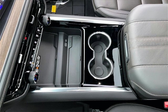 New 2026 Chevrolet Tahoe High Country image 8